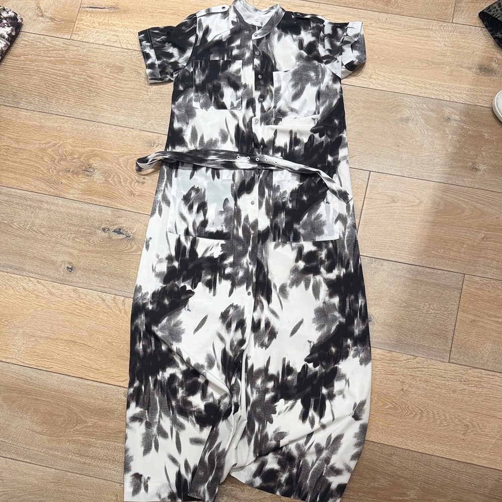 Banana Republic Black & White Abstract Maxi Shirt Dress with Belt